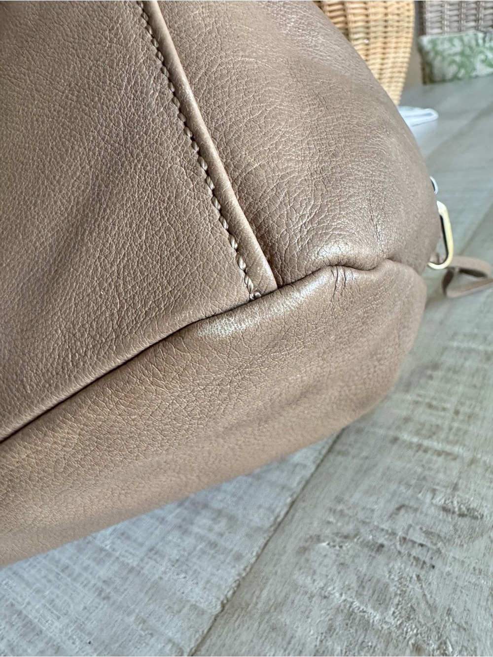 HOBO International Darling Leather Slouchy Satchel Bag Taupe Top Handle - Picture 7 of 13